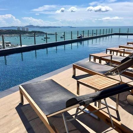 The Base Central Pattaya Quiet King-Bed With Infinity Pool & Free Netflix Exteriér fotografie